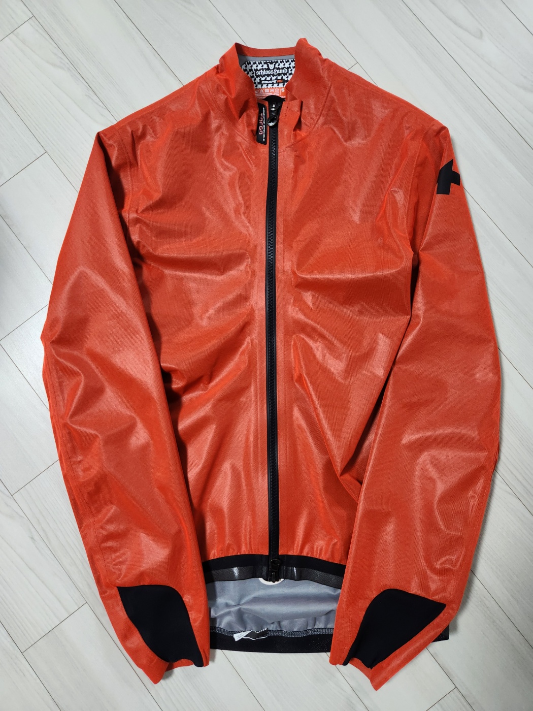 ウェア assos EQUIPE RS Schlosshund Rain Jacket Assos Equipe RS Schlosshund Rain Jacket, Men's Medium, Lolly